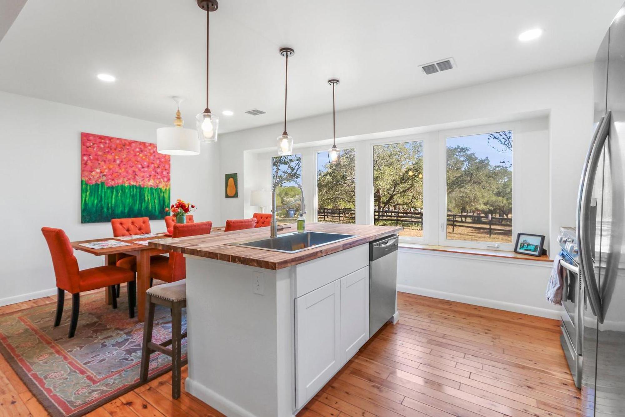 Red Donkey Cottage Wimberley Bagian luar foto