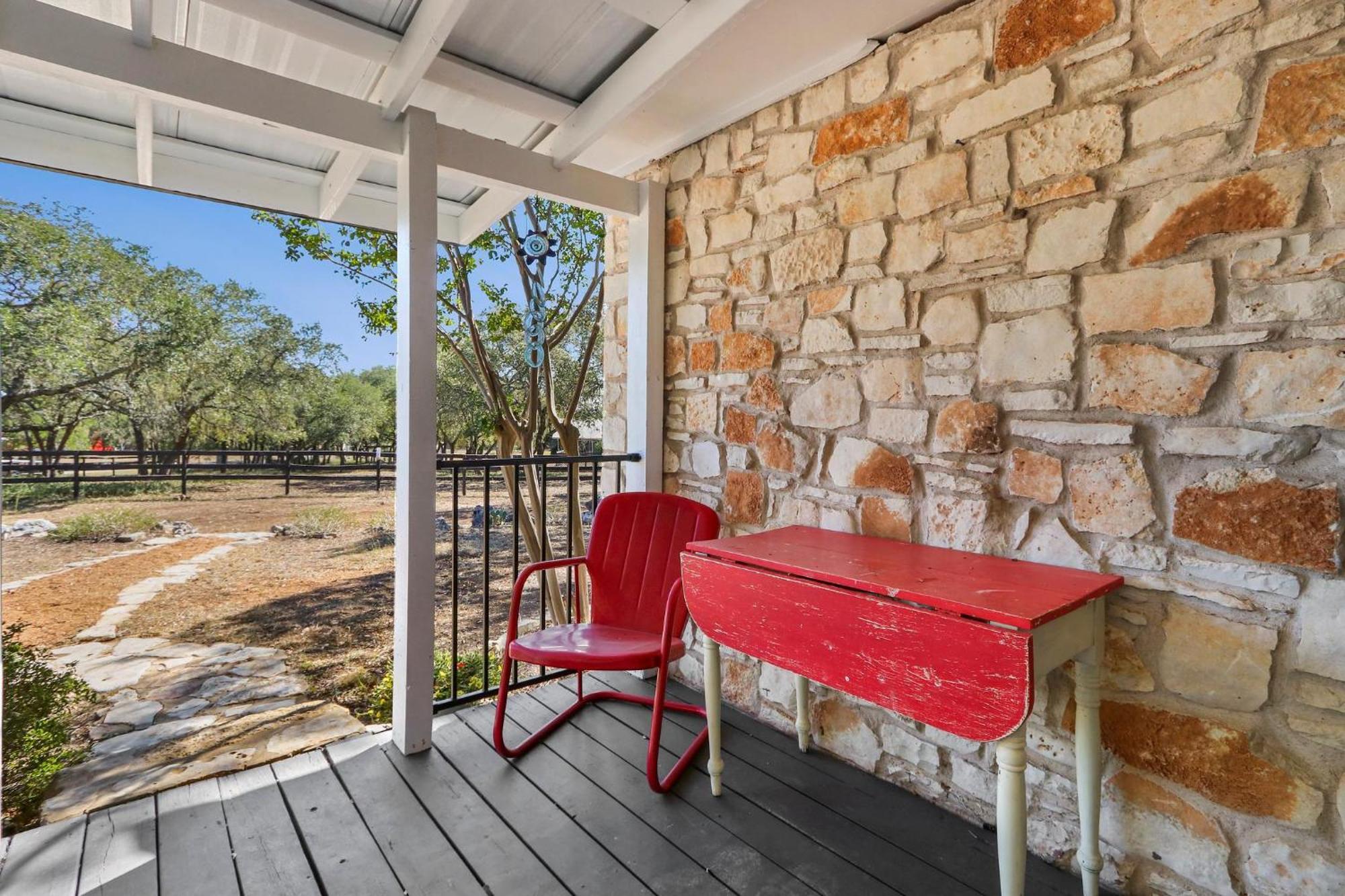 Red Donkey Cottage Wimberley Bagian luar foto